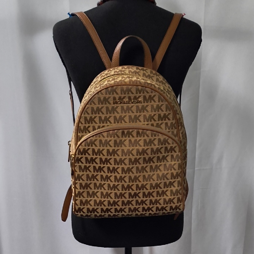 Like New Michael Kors Signature Jacquard backpack - Excellent Condition - Picture 3 of 12